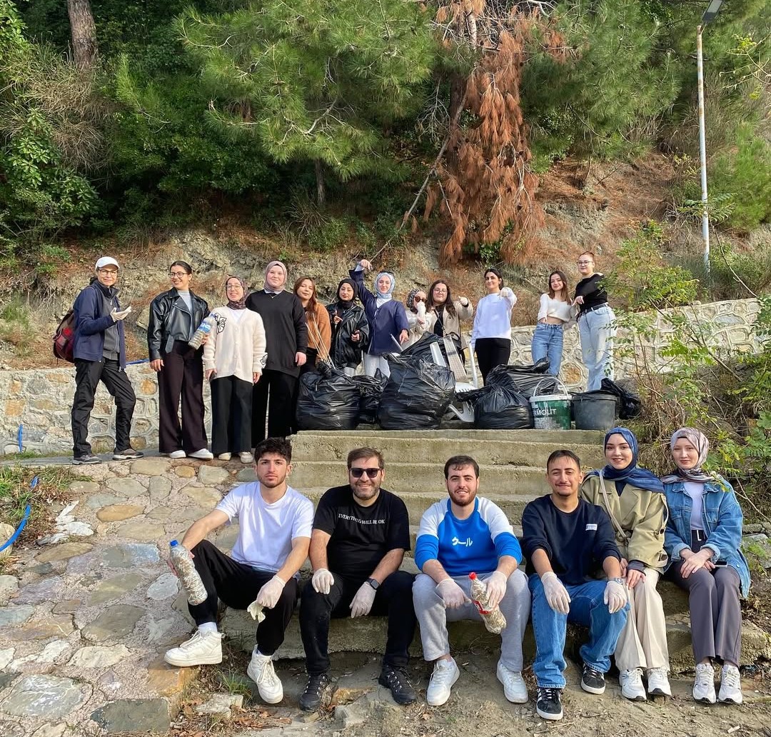 Ayancık Sahilinde Anlamlı Çevre Hareketi